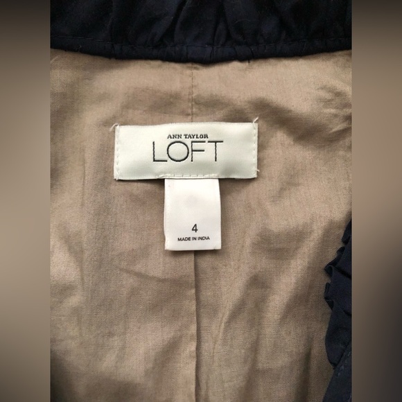 Loft size 4 navy half jacket - Picture 2 of 6